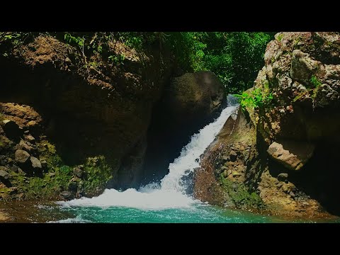 Tranquil Flowing Water Rhythms over the riverbed Deep River Meditation Relaxation Nature med .