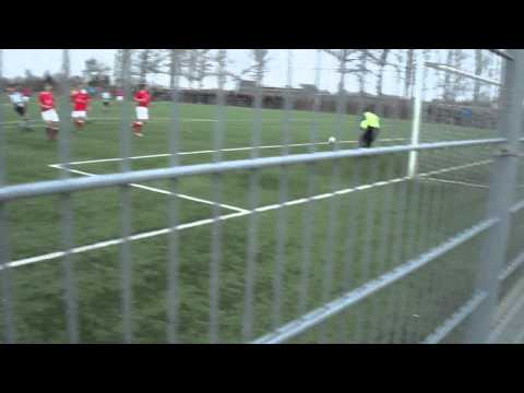 Tricht komt op 2-0 tegen koploper GJS (23 februari 2013)