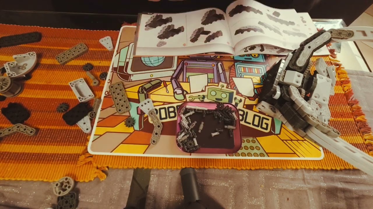 Hexbug Vex Robotics Battlebots - Warhead. Timelapse Build