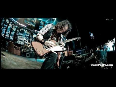 Mike Campbell - Guitar Solo HQ (Live Mojo Tour 2010)