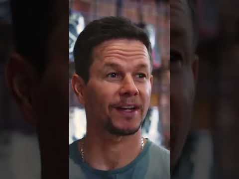 Mark Wahlberg caught his son selling his ultra rare Wahlburgers (Air Jordan 4 Retro Mark Wahlberg )