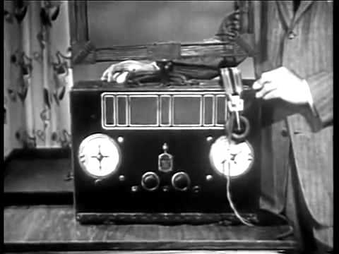 Technology News Timeline - 1954 RCA Portable Radio