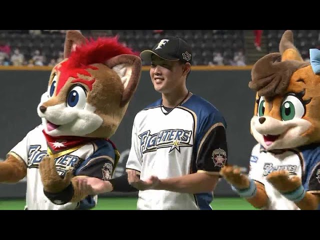 ファイターズ・高濱祐仁選手ヒーローインタビュー 10月2日 北海道日本ハムファイターズ 対 埼玉西武ライオンズ