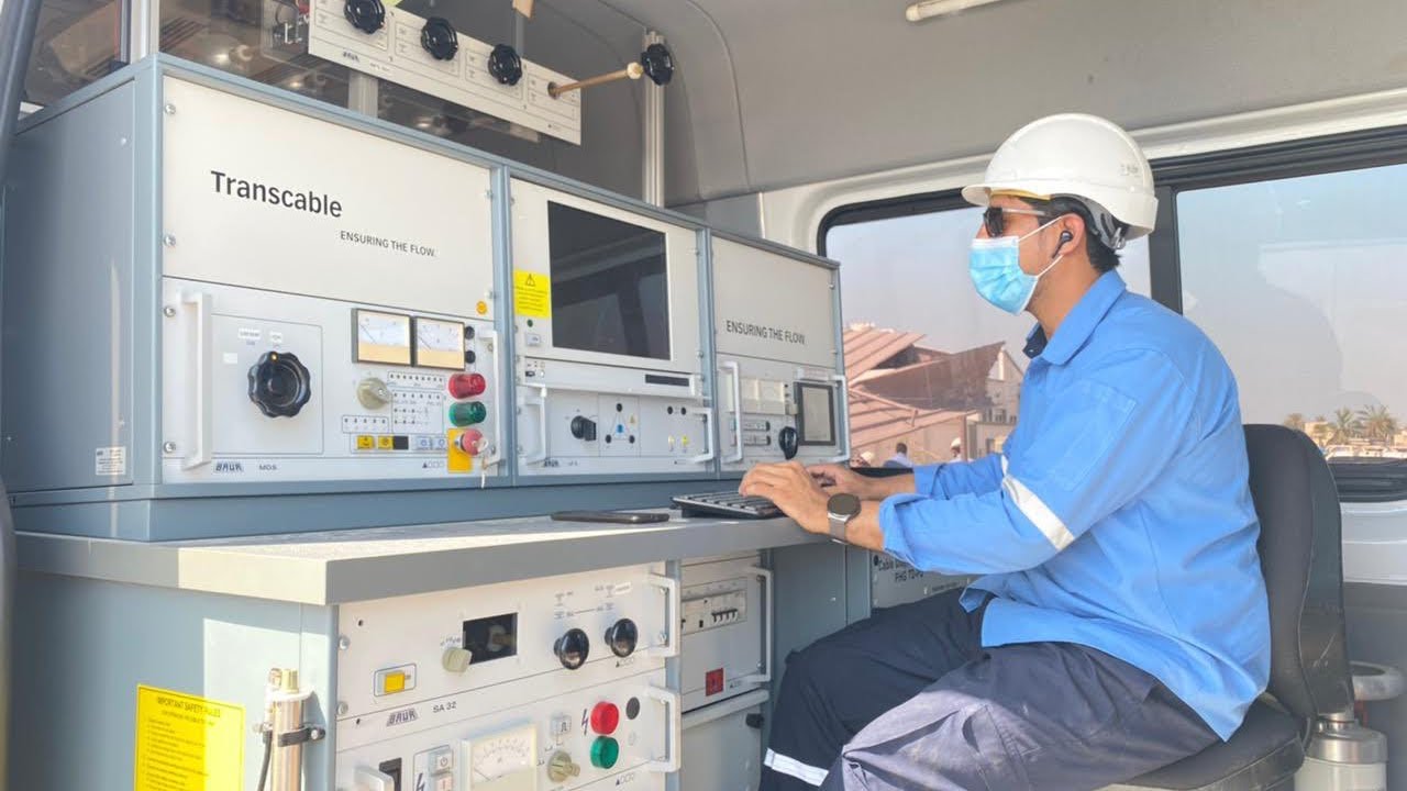 فحص اعطال الكيابل تحديد مكان عطل الكيبل (فحص megger)