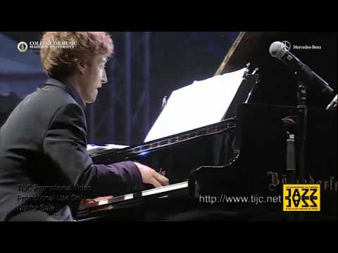 'FLYING SAUCER' by Benny Green