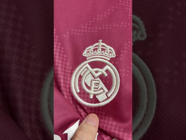 Vídeo relacionado con Real Madrid Chicos CF Pijamas Largo de Algodón Fútbol PJs para Niños (8-9 Años)