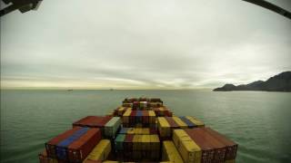 preview picture of video 'Time-lapse (100x): up the Pearl River Delta, arrival at Port of Nansha (China) [4K / UHD, 60fps]'