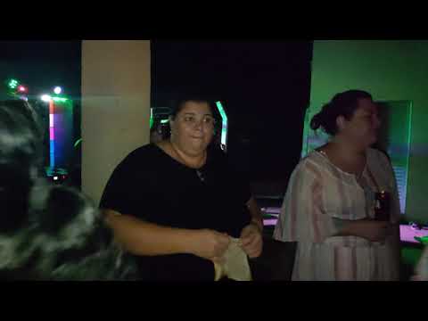 Família dança no rancho Bota na Malvada