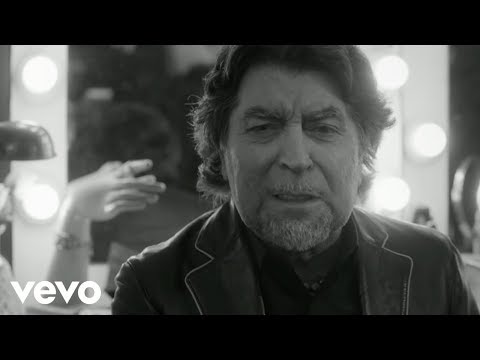 Joaquin Sabina - Lo Niego Todo (Official Video)