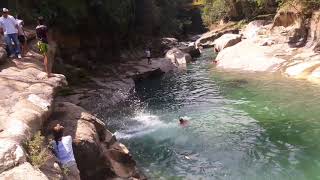 preview picture of video 'Piscinas del Guejar. Ariatours'