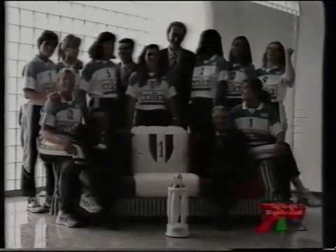 1991 92: la visita delle campionesse d'Italia della pallavolo PVF 'Calia Salotti' Matera alla sede