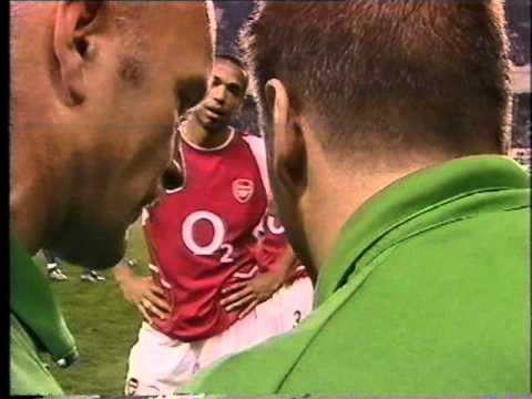 Touchline reaction to Sol Campbell Red Card at Highbury