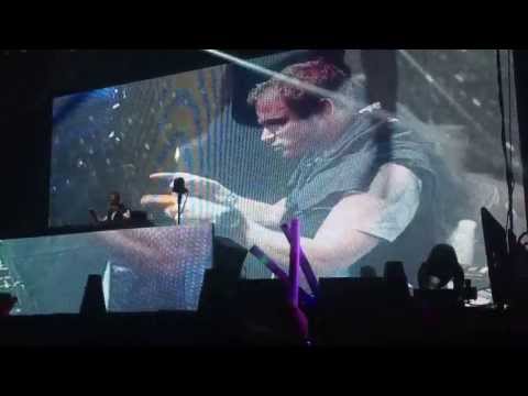 Dash Berlin vs. Above & Beyond - Waiting For the Sun & Moon (Dashup)