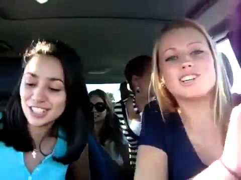 Американские девушки поют по русски Белый мерин