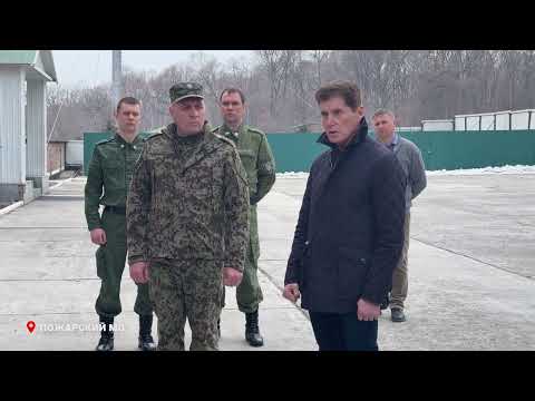 Губернатор посетил мемориал на острове Даманский.