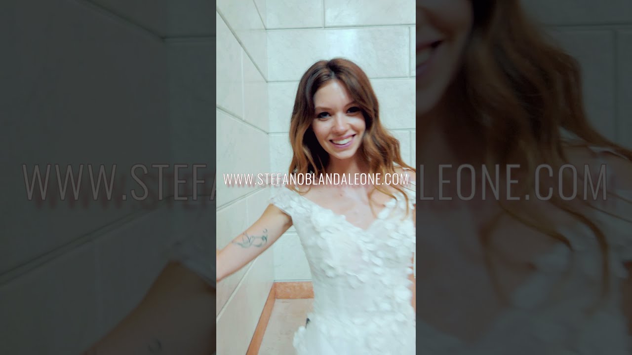 Watch Now Abito da Sposa icona dello stile Floral Shabby Chic Abito da Sposa icona dello stile Floral Shabby Chic