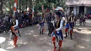 Download lagu CUPLIKAN VIDIO SENI KUDALUMPING ( PRINGGONOTO ) mp3