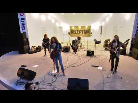 M&M’s crew live at Kasa Bira Pernik