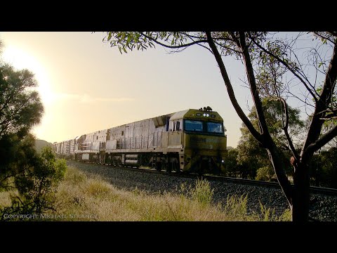 2PM5 Pacific National Containers & Louvre Vans (26/11/2020) - PoathTV Australian Trains & Railways