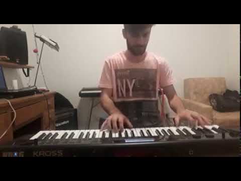 Keyboard Collapses Under Musician's Fingers - 982079