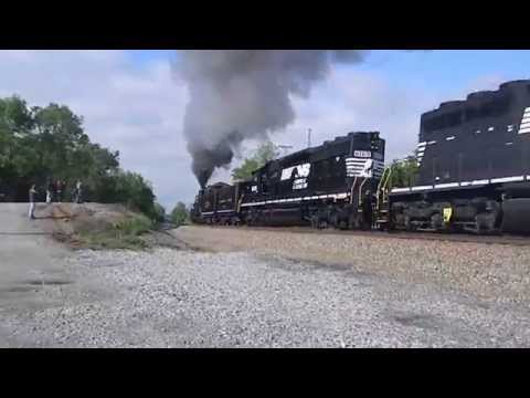 Steam Engine 630 coming thru Williamstown 5 17 14