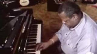 Remembering Oscar Peterson 8/15/25-12/23/2007