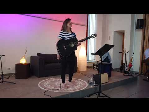 "Kinder sind Menschen" gespielt auf meinem Konzert im April 2022