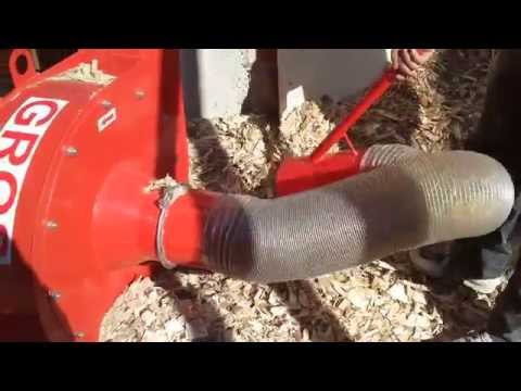 Sesalni puhalnik Gros PSS1-11 za transport sekancev / Wood chip suction blower Gros