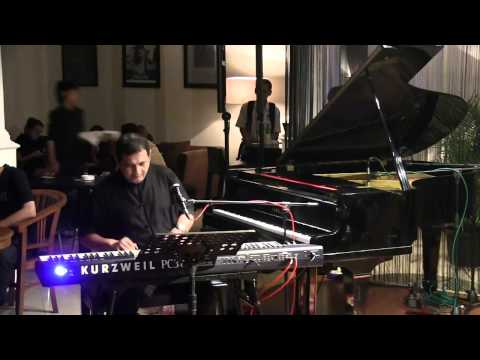 Idang Rasjidi Trio ft. Margie Segers - Fever @ Mostly Jazz 25/01/12 [HD]