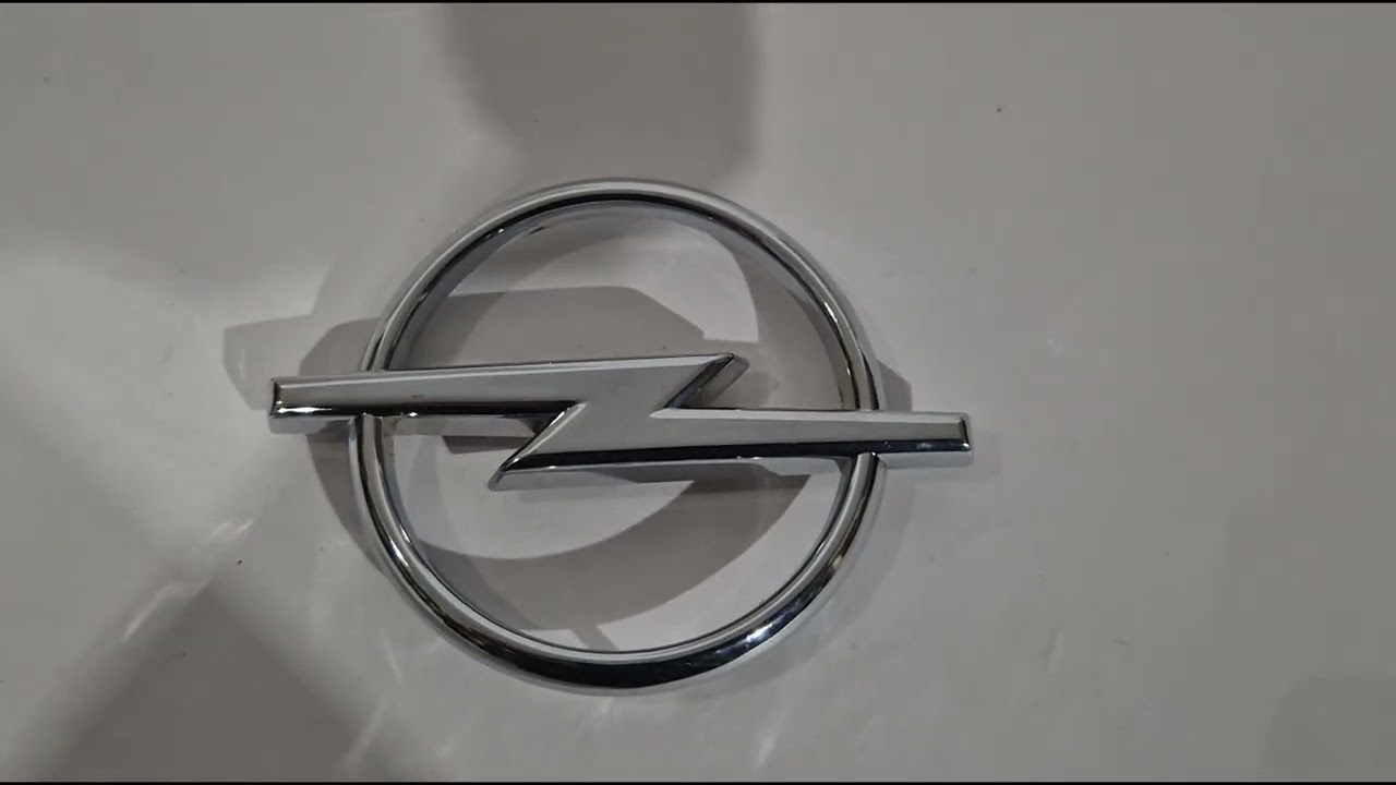 Opel Odznak Opel (na kolík, průměr 67 mm, blesk 90 mm) Video 5