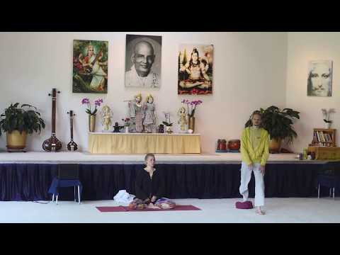Yogastunde Gott erfahren mit Mahindra - Live 09:15 Uhr 10.05.2020