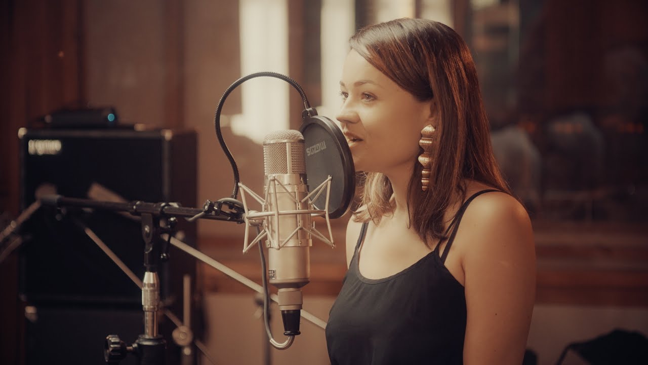 Marta Kloučková & David Dorůžka - If It's Magic (Stevie Wonder cover)