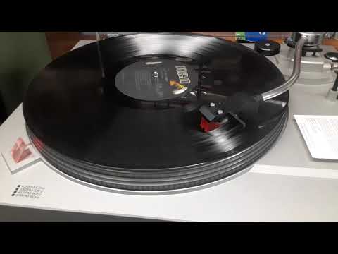 MCS 6710 belt drive , automatic turntable