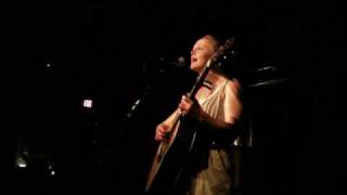 Laura Marling - Rest in the Bed of My Bones (new song!)
