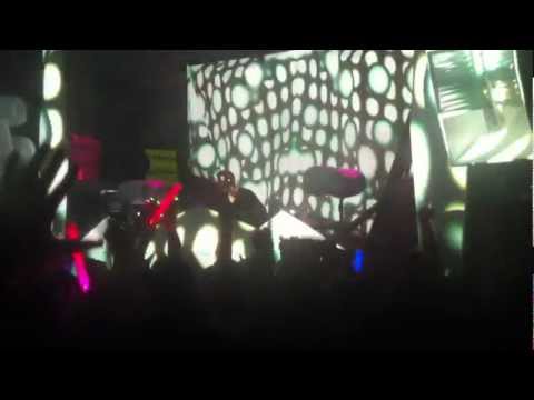 Markus Schulz @ Castle Chicago - 04/05/13 (clip)