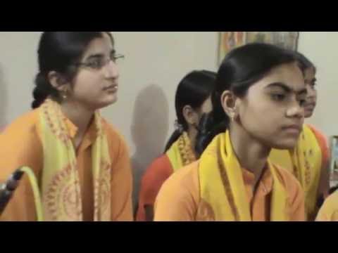 Nar Se Narayan Ban Jayen Prabhu Aisa Gyan Hamen Dena