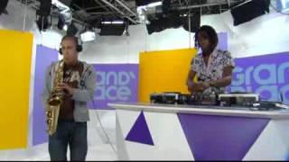 SIR CHARLES (LIVE SAXOPHONE) & DJ HOUSE ELECTRO LIVE EN DIRECT TV (FRANCE)