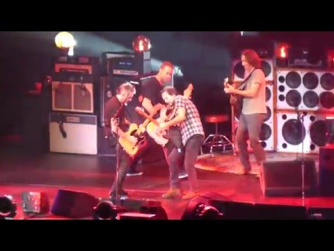 Betterman - Pearl Jam Live from the Barclay Center Brooklyn NY 10-19-13