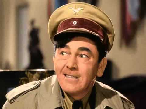 Los Tres Chiflados - Yo, Espía Nací (Versión Color)