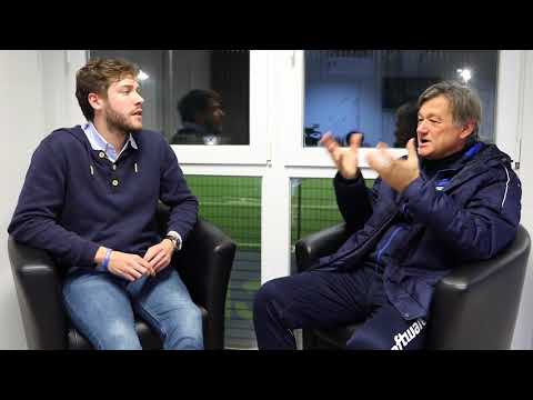 Lilien Inside mit dem Leiter des Nachwuchsleistungszentrums Ramon Berndroth