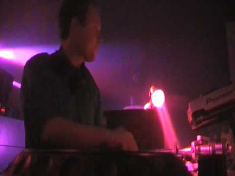 JUN-X @ ELEKTRON (Dirty Prod Tour) 29/11/2008 Part 1