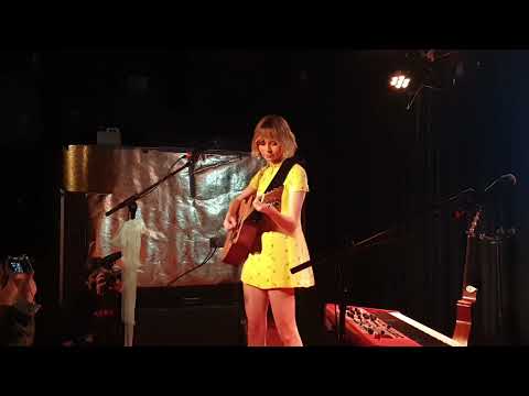 Nina Nesbitt live at The Lexington London 16/3/2022