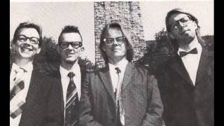 Alivaltiosihteeri - Tanssaan ja taputan (live)