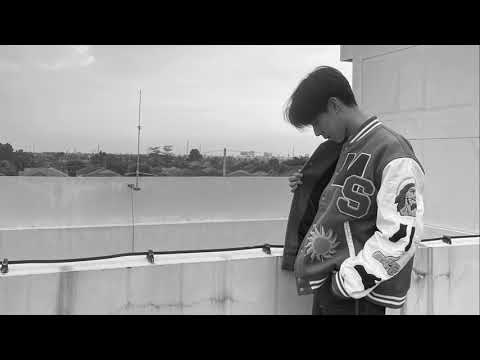 First-kae krung deaw [Prod. By Toto Narit]