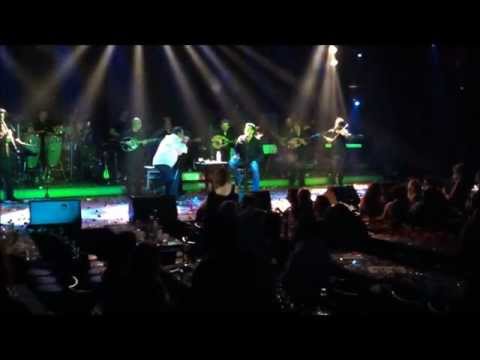 B. Karras,  N. Makropoulos - Gela mou (Fix live 2011).wmv