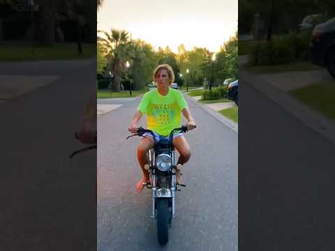 Prefieren dar una vuelta con Alejo Igoa o conmigo? 🚗😂