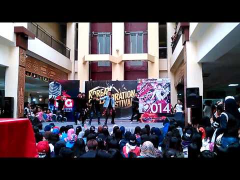 BTS (방탄소년단) - Intro + No more dream + danger By FBS