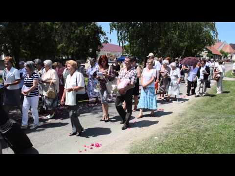 Úrnapi körmenet Csallóközcsütörtökben