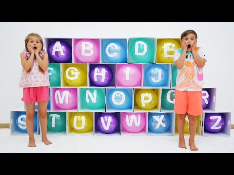 Diana and Roma learn the alphabet with balloons