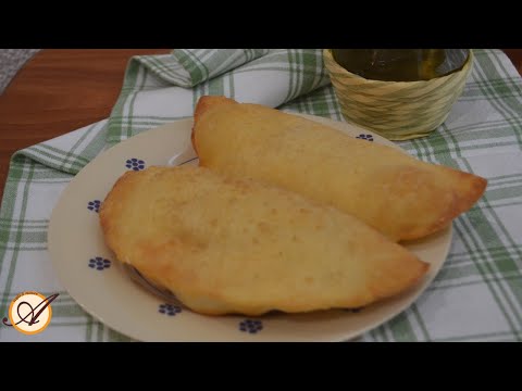 Panzerotti pugliesi fritti con farina di semola